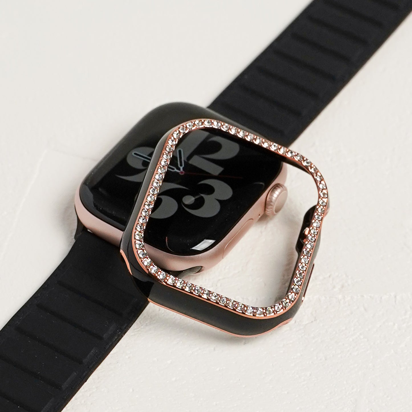ローズゴールドライン×キラキラ ストーン 保護フレーム ガラスなし ハードタイプ アップルウォッチ ケース Apple Watch