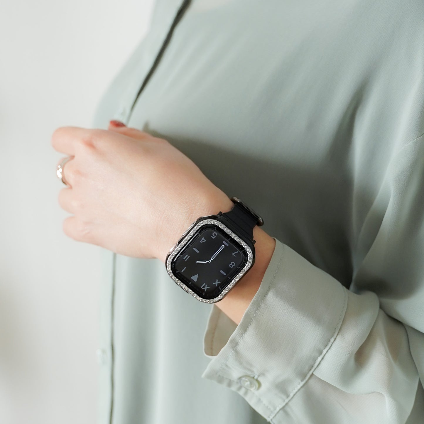 シルバーライン×キラキラ ストーン 保護フレーム ガラスなし ハードタイプ アップルウォッチ ケース Apple Watch