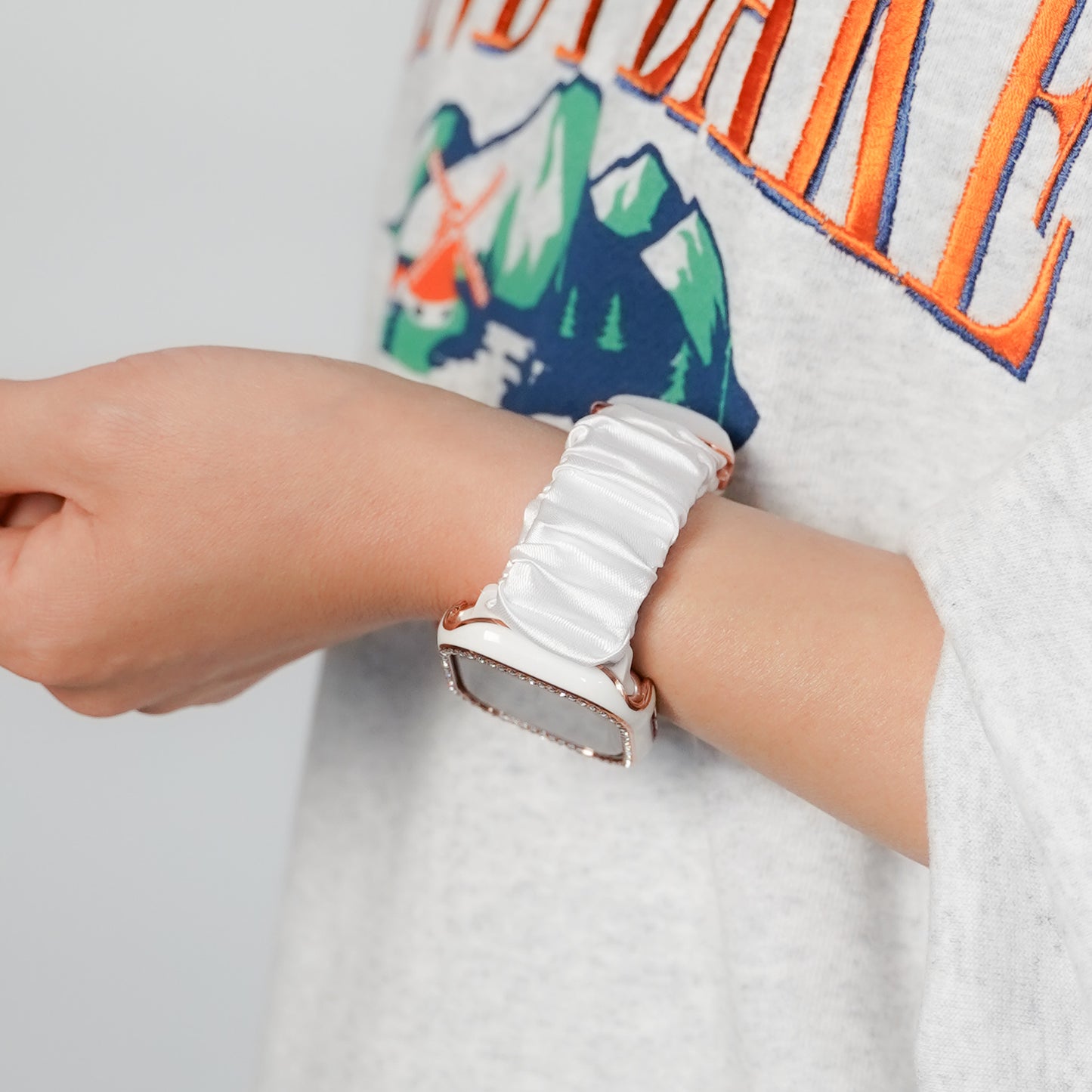 【NEW】シュシュ風 サテン アップルウォッチバンド Apple Watch ベルト