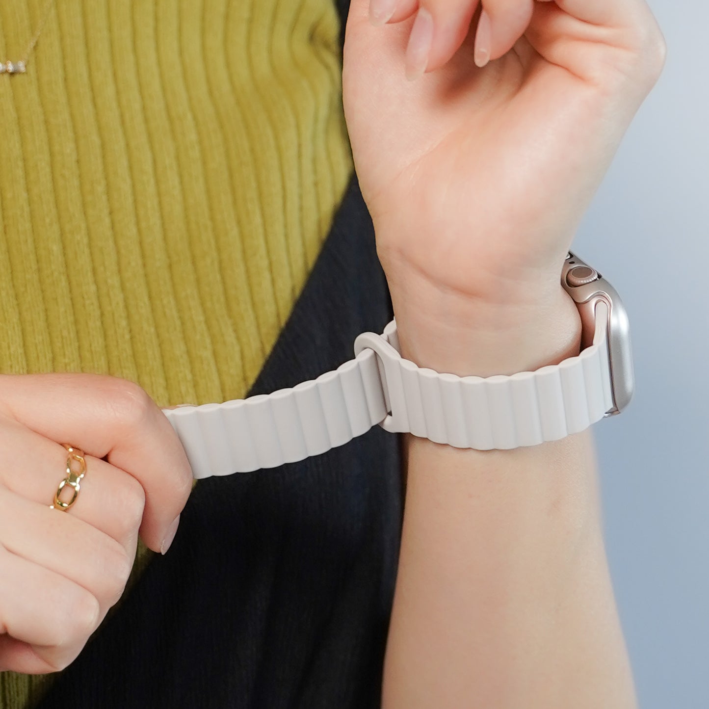 【NEW】マグネット オールシリコンループ アップルウォッチバンド Apple Watch ベルト