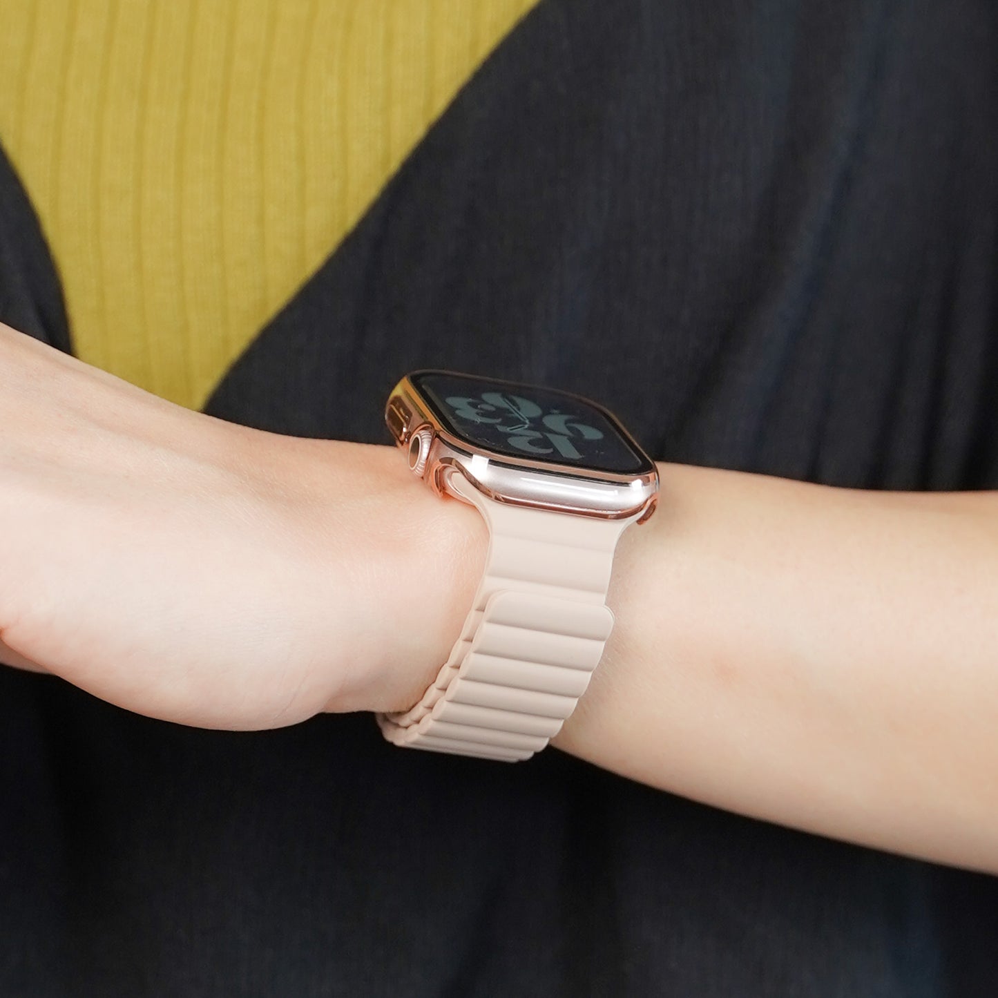 【NEW】マグネット オールシリコンループ アップルウォッチバンド Apple Watch ベルト