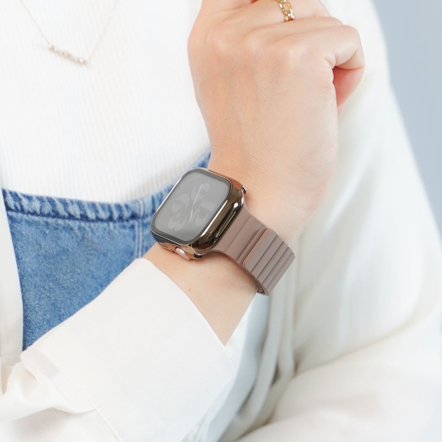 【NEW】マグネット オールシリコンループ アップルウォッチバンド Apple Watch ベルト