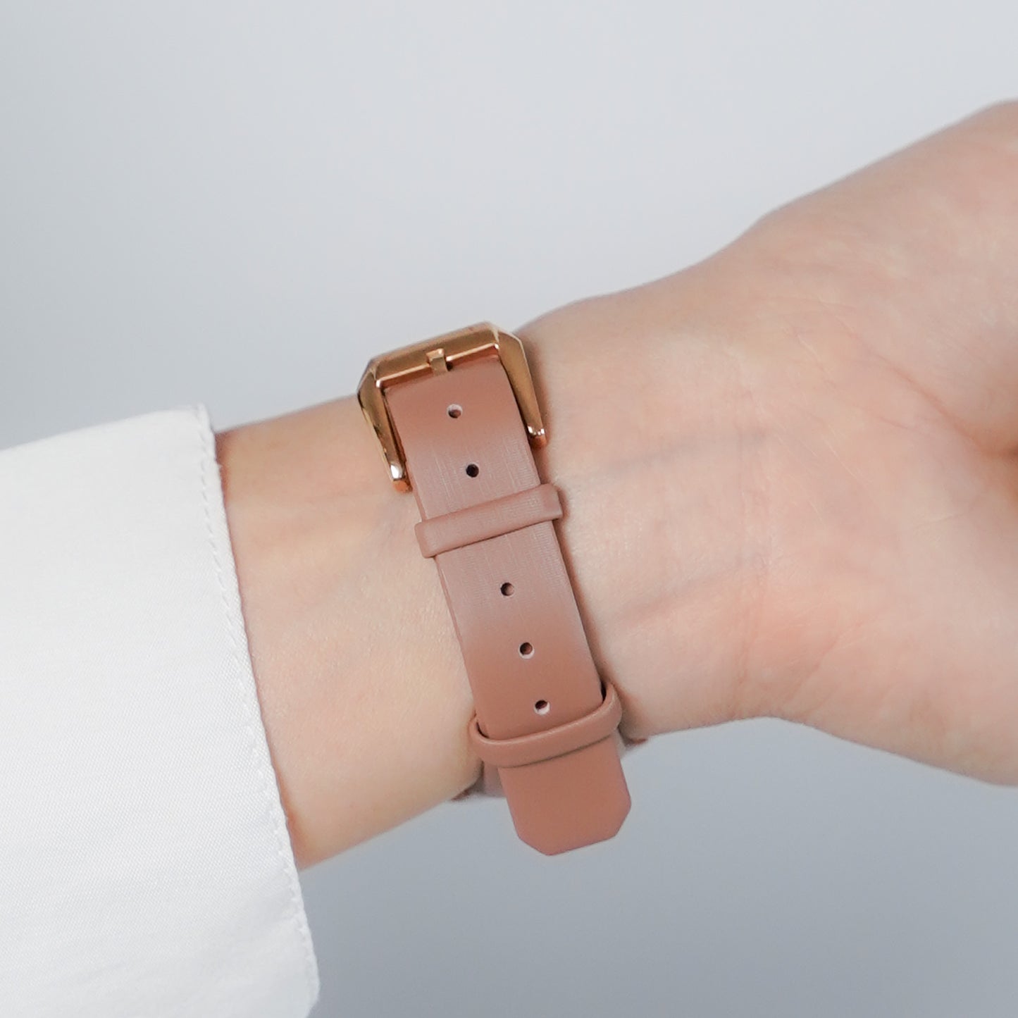 【NEW】レザー シルク調 アップルウォッチバンド Apple Watch ベルト