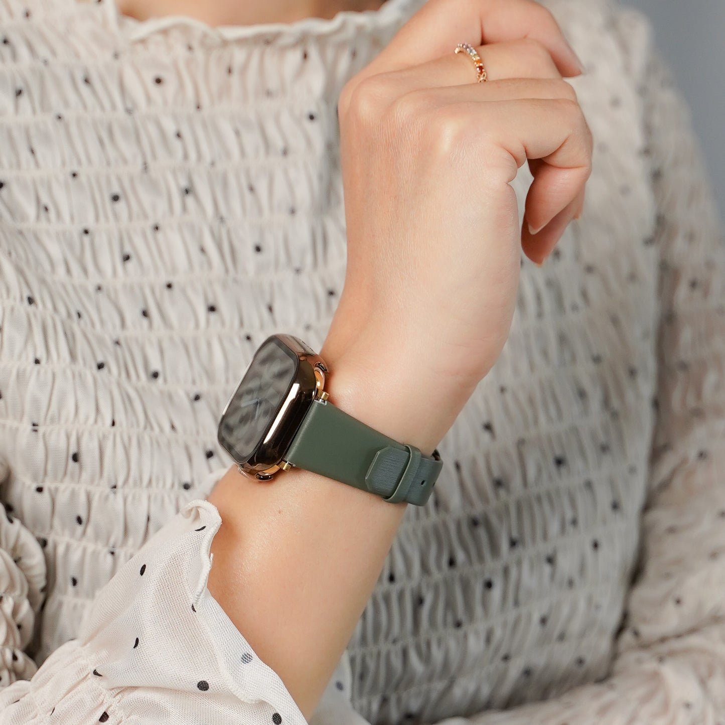 【NEW】レザー シルク調 アップルウォッチバンド Apple Watch ベルト