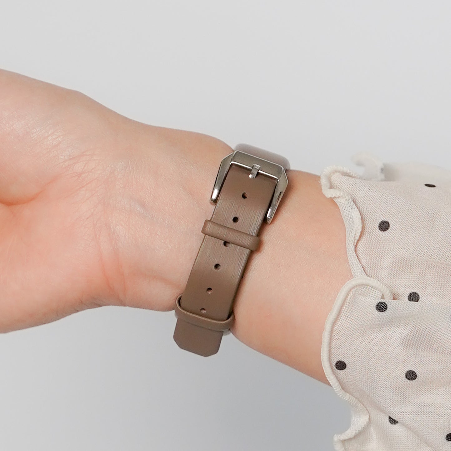 【NEW】レザー シルク調 アップルウォッチバンド Apple Watch ベルト