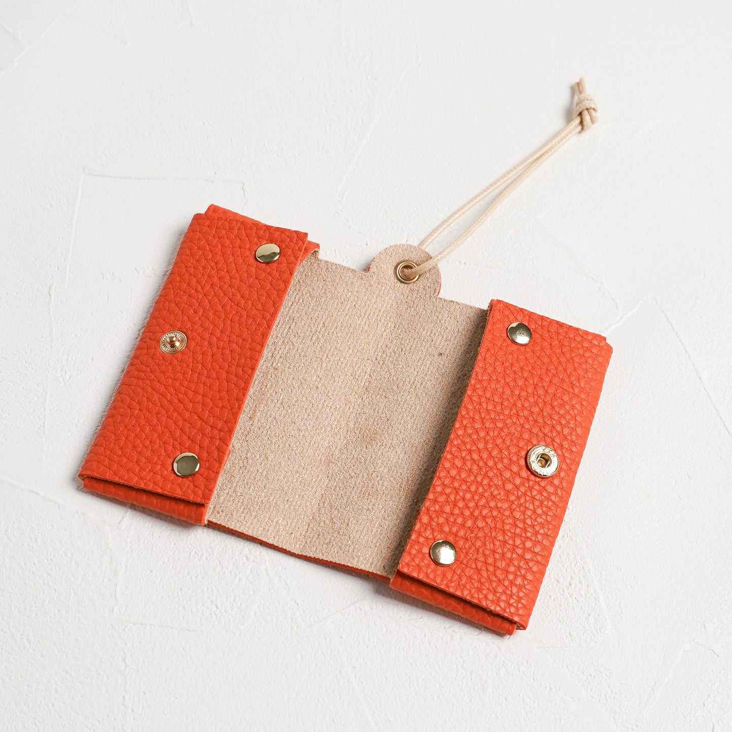 【NEW】ポケットティッシュケース 二つ折り レザー