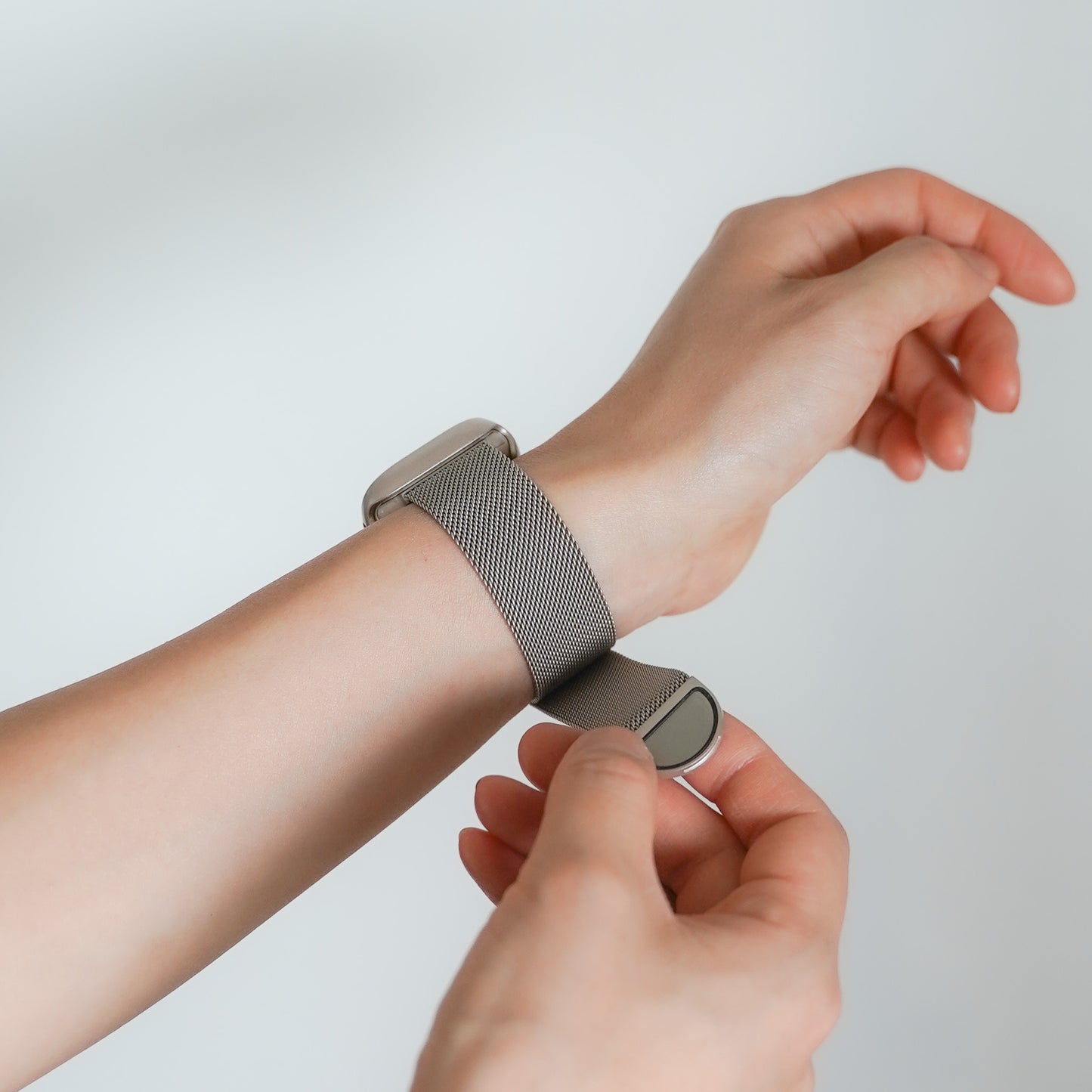 ミラネーゼ マグネット ステンレス メッシュ アップルウォッチバンド Apple Watch ベルト