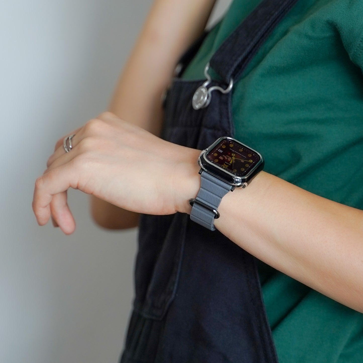 マグネット スリム レザー アップルウォッチバンド レザーループ Apple Watch ベルト