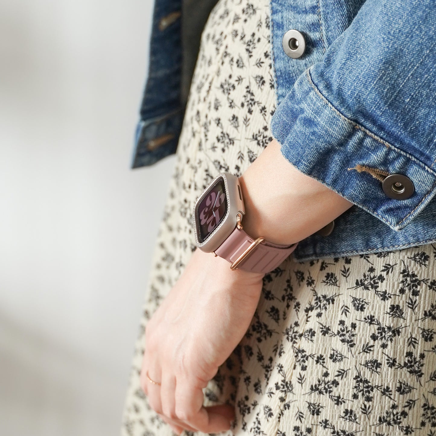 マグネット シリコン アップルウォッチバンド Apple Watch ベルト