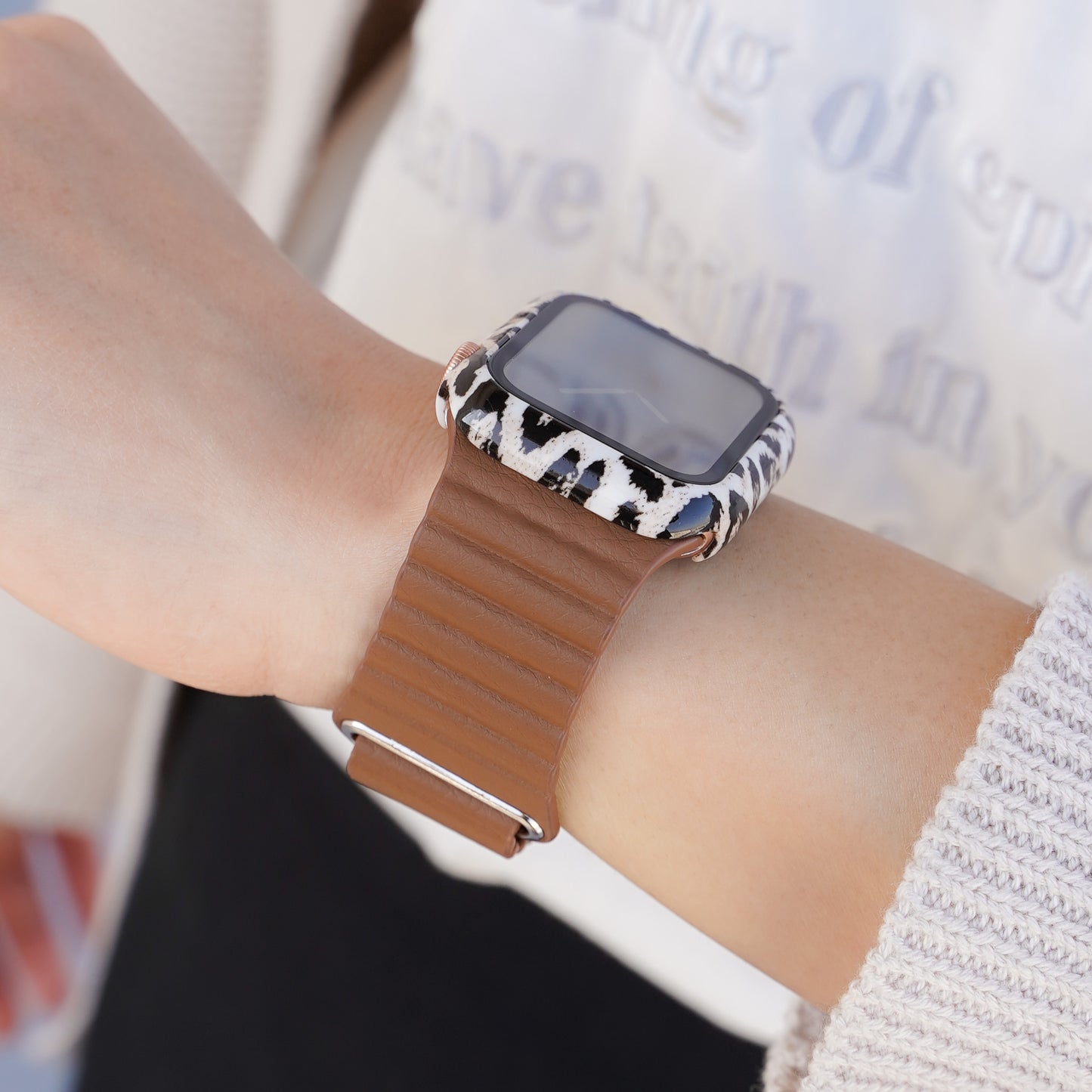 マグネット ループ レザー アップルウォッチバンド ユニセックス Apple Watch ベルト