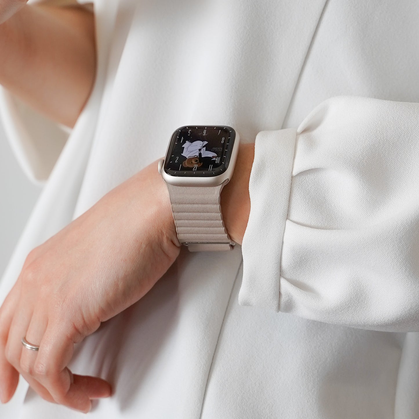 マグネット ループ レザー アップルウォッチバンド ユニセックス Apple Watch ベルト