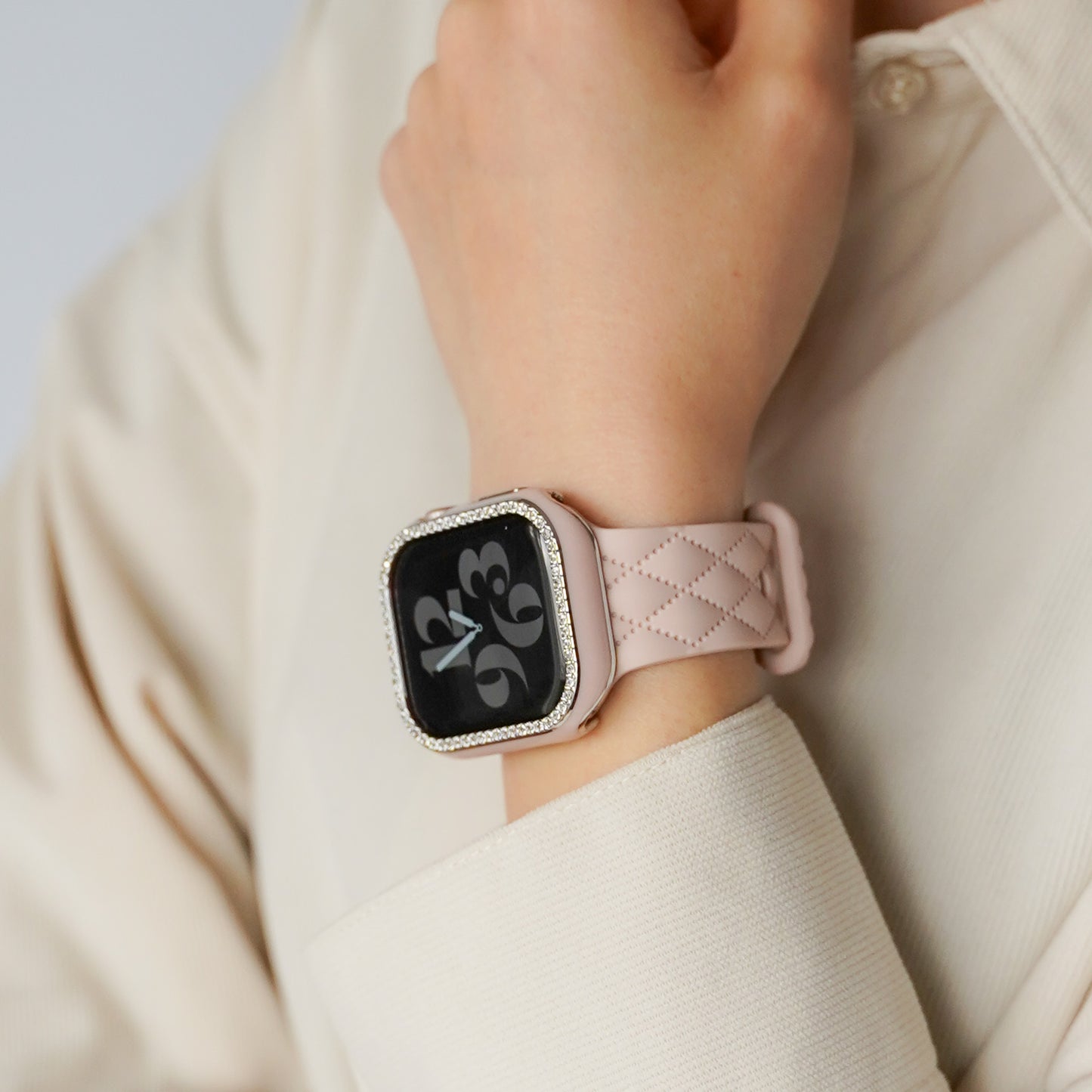 【NEW】シルバーライン×キラキラ ストーン 保護フレーム ガラスなし ハードタイプ アップルウォッチ ケース Apple Watch【S10対応】