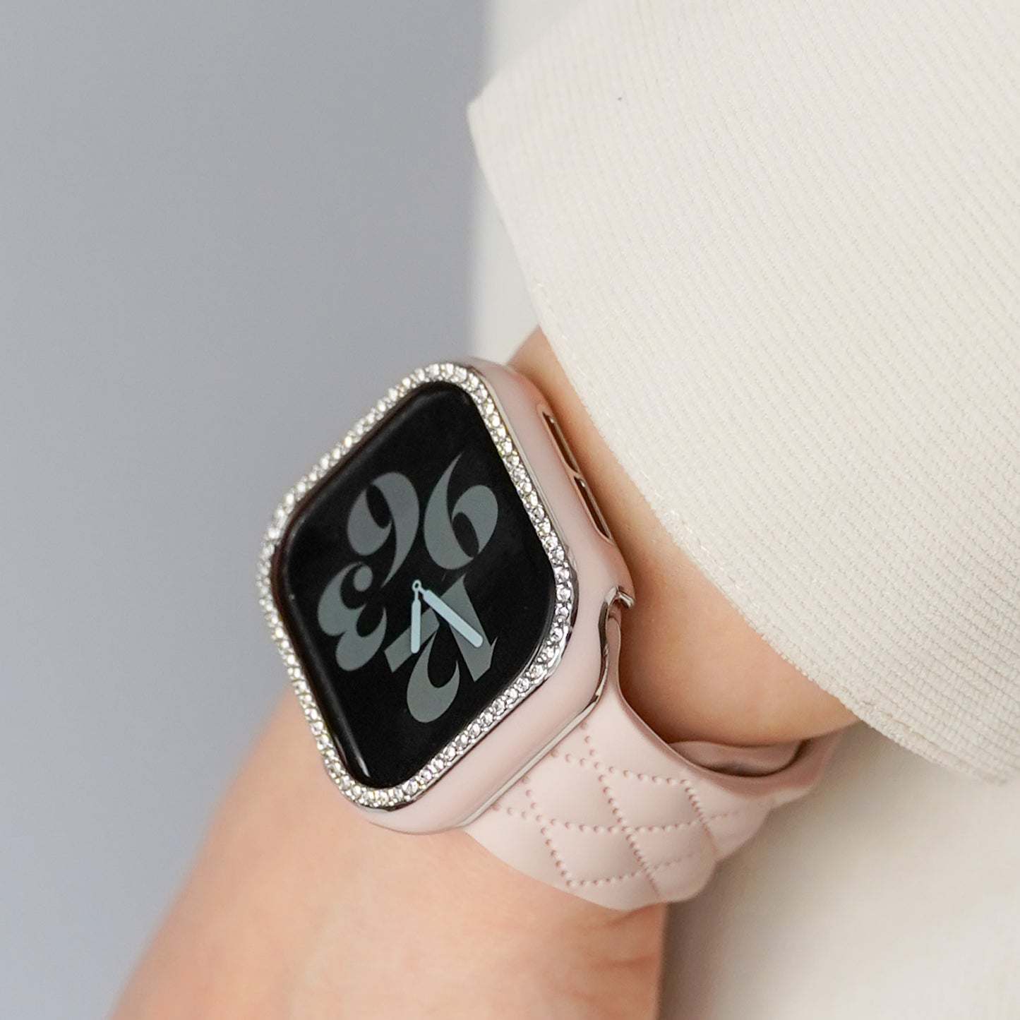 【NEW】シルバーライン×キラキラ ストーン 保護フレーム ガラスなし ハードタイプ アップルウォッチ ケース Apple Watch【S10対応】