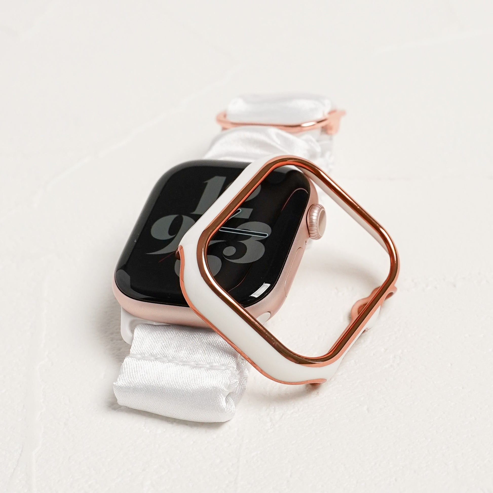 Amazon.co.jp: TEMEDO 対応 アップルウォッチ カバー Series 10