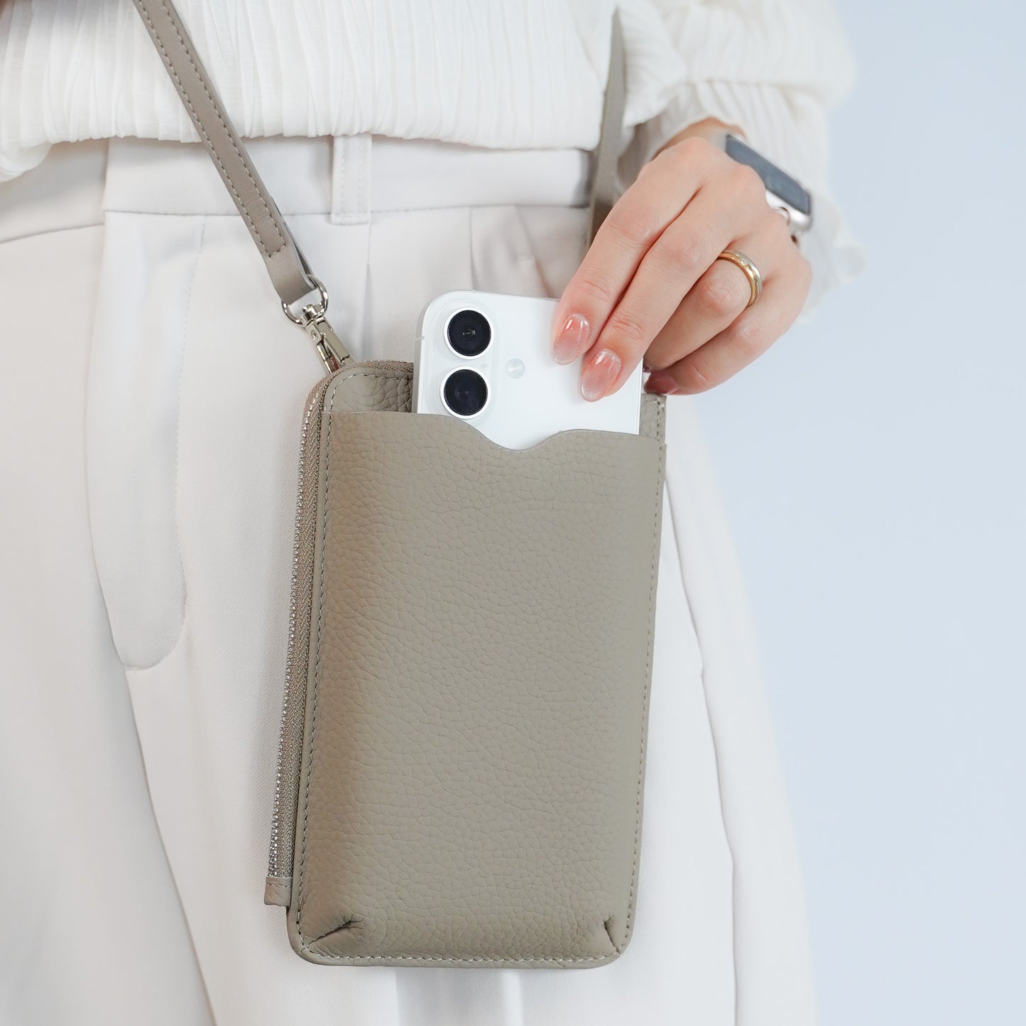 【NEW】スマホショルダー L字ファスナー レザー 本革 スマホポーチ 財布