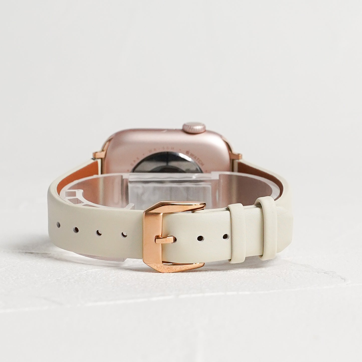 【NEW】レザー シルク調 アップルウォッチバンド Apple Watch ベルト