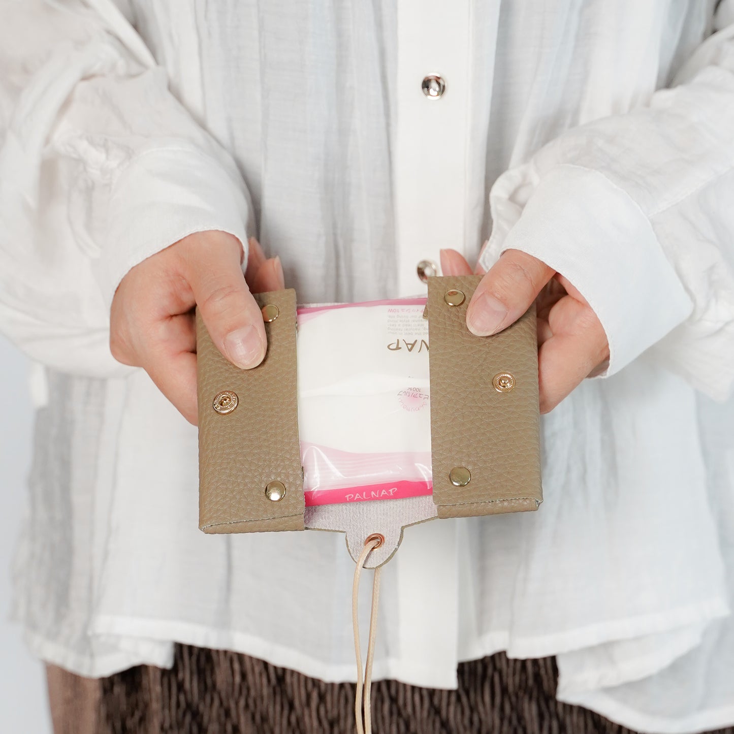 【NEW】ポケットティッシュケース 二つ折り レザー