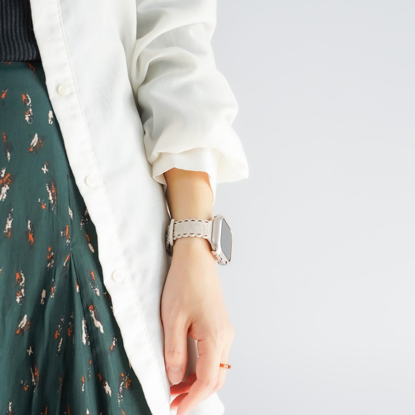 シリコン ローズ×フリル アップルウォッチバンド Apple Watch ベルト