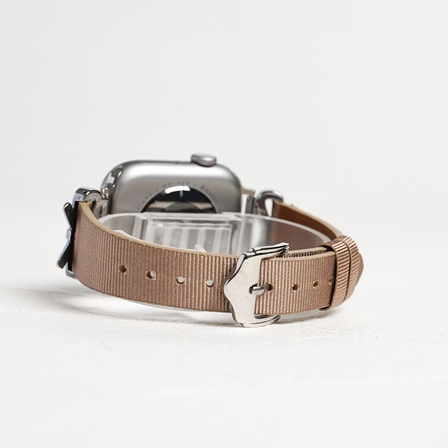 リボンチャーム シャイニー ファブリックレザー アップルウォッチバンド Apple Watch ベルト