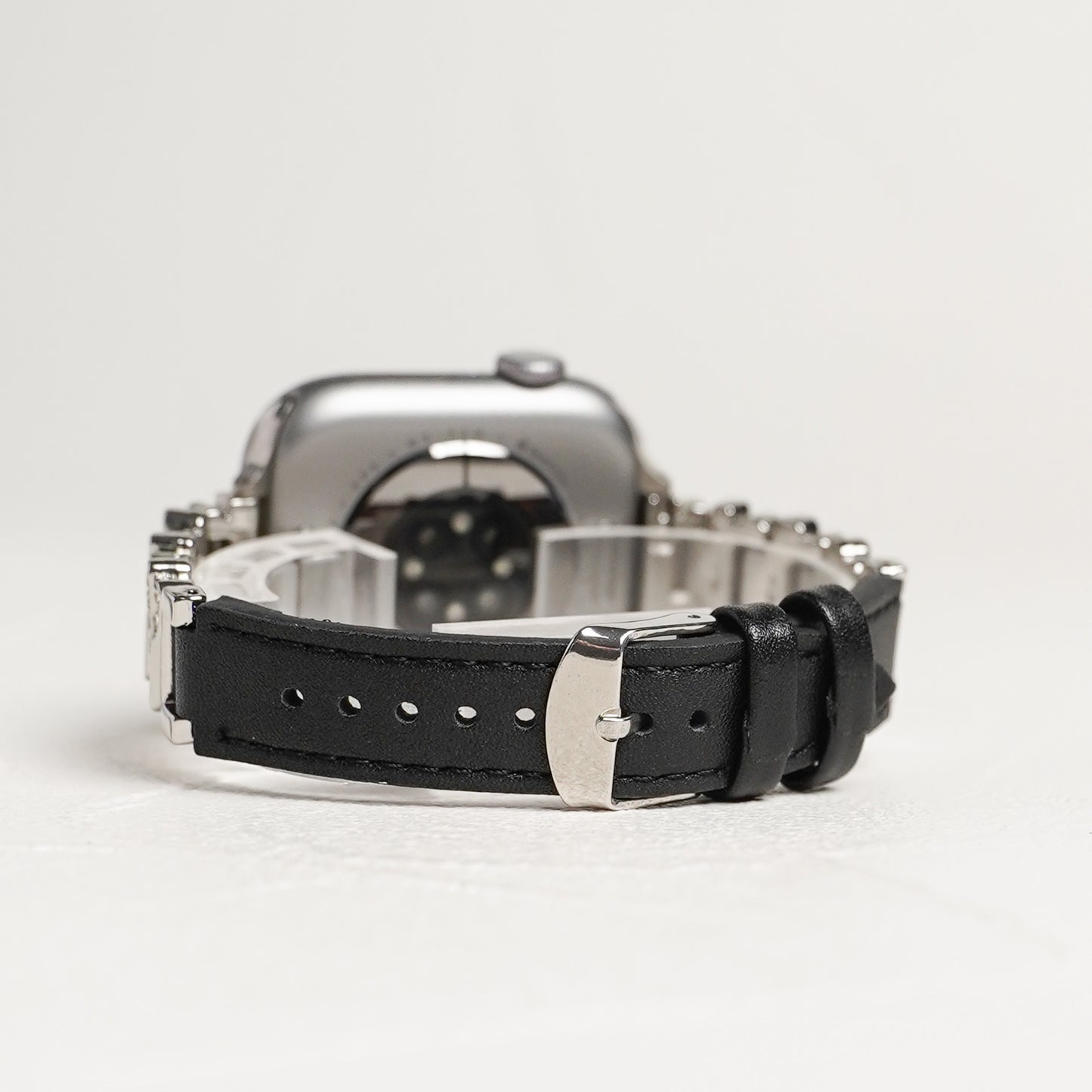 【NEW】ラインストーン スリムレザー アップルウォッチバンド Apple Watch ベルト