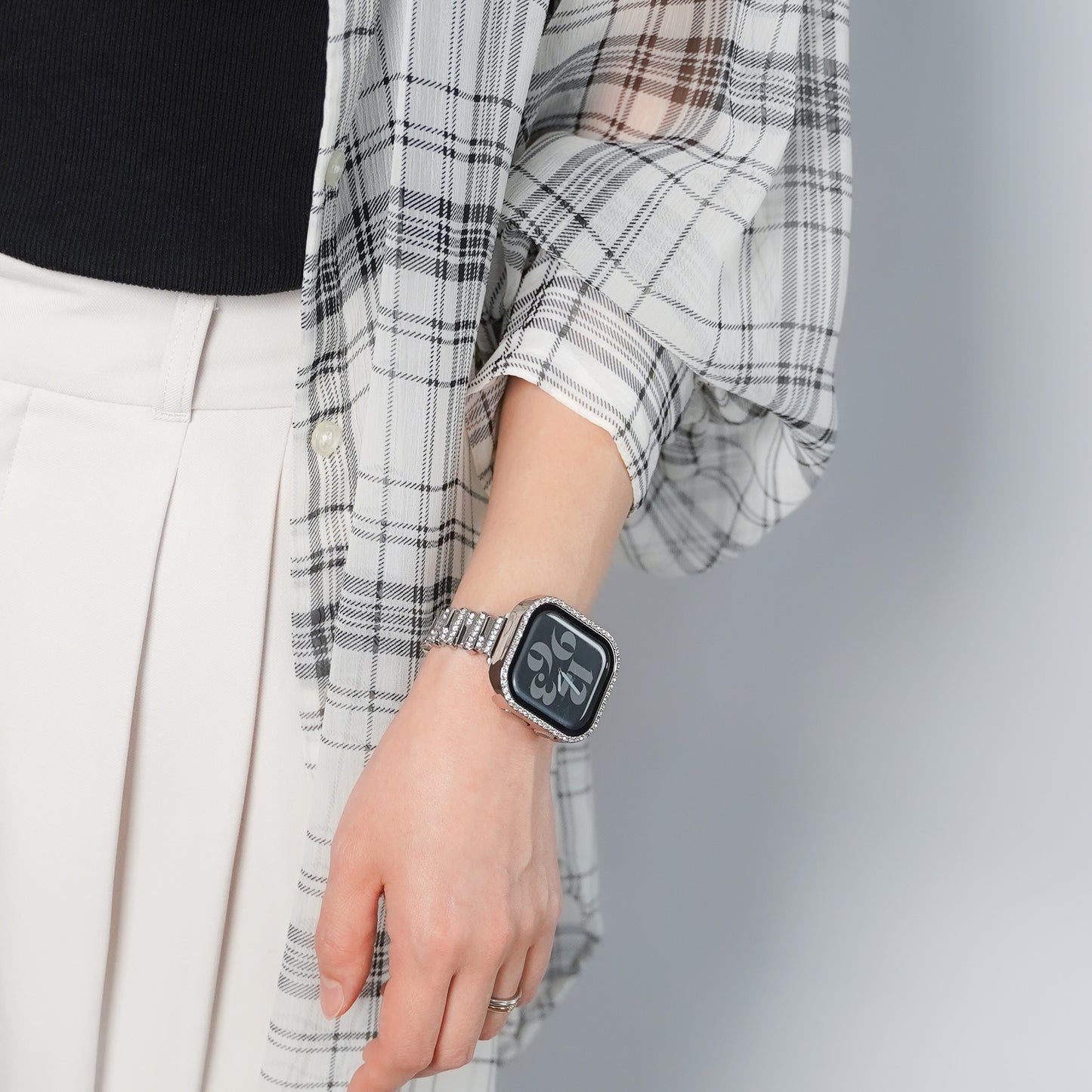 【NEW】ラインストーン スリムレザー アップルウォッチバンド Apple Watch ベルト