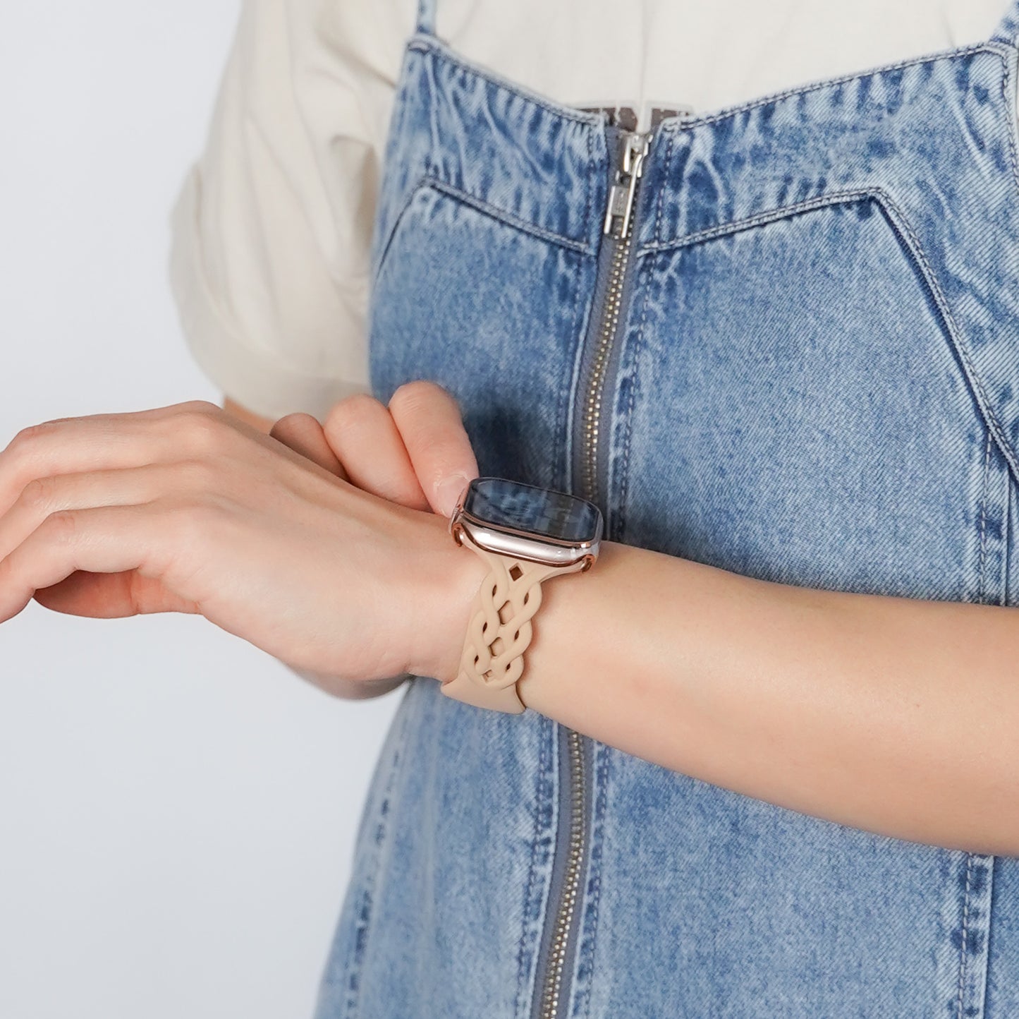 【NEW】シリコン 透かし編み アップルウォッチバンド Apple Watch ベルト