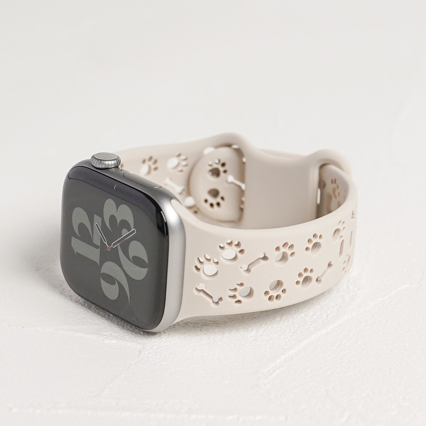 【NEW】シリコン 肉球 穴あき 犬 猫 アップルウォッチバンド Apple Watch ベルト