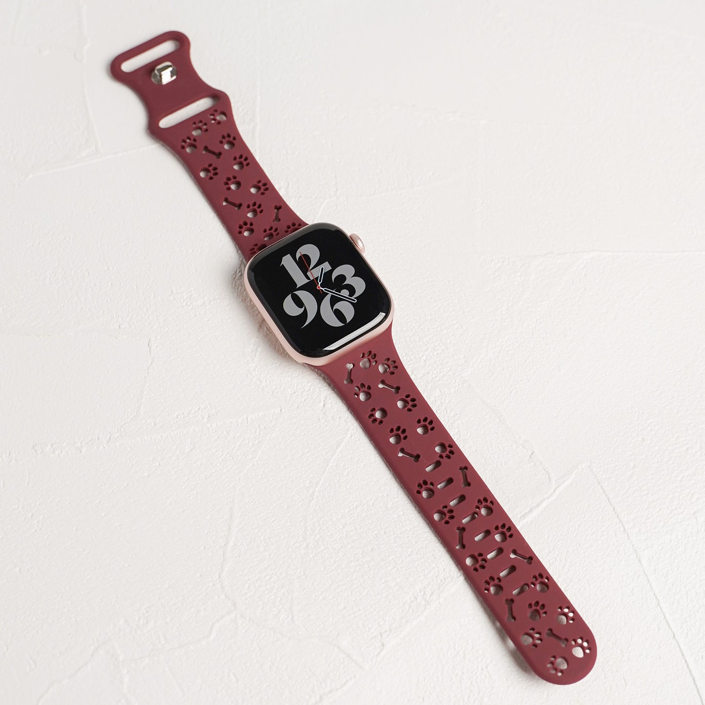 【NEW】シリコン 肉球 穴あき 犬 猫 アップルウォッチバンド Apple Watch ベルト
