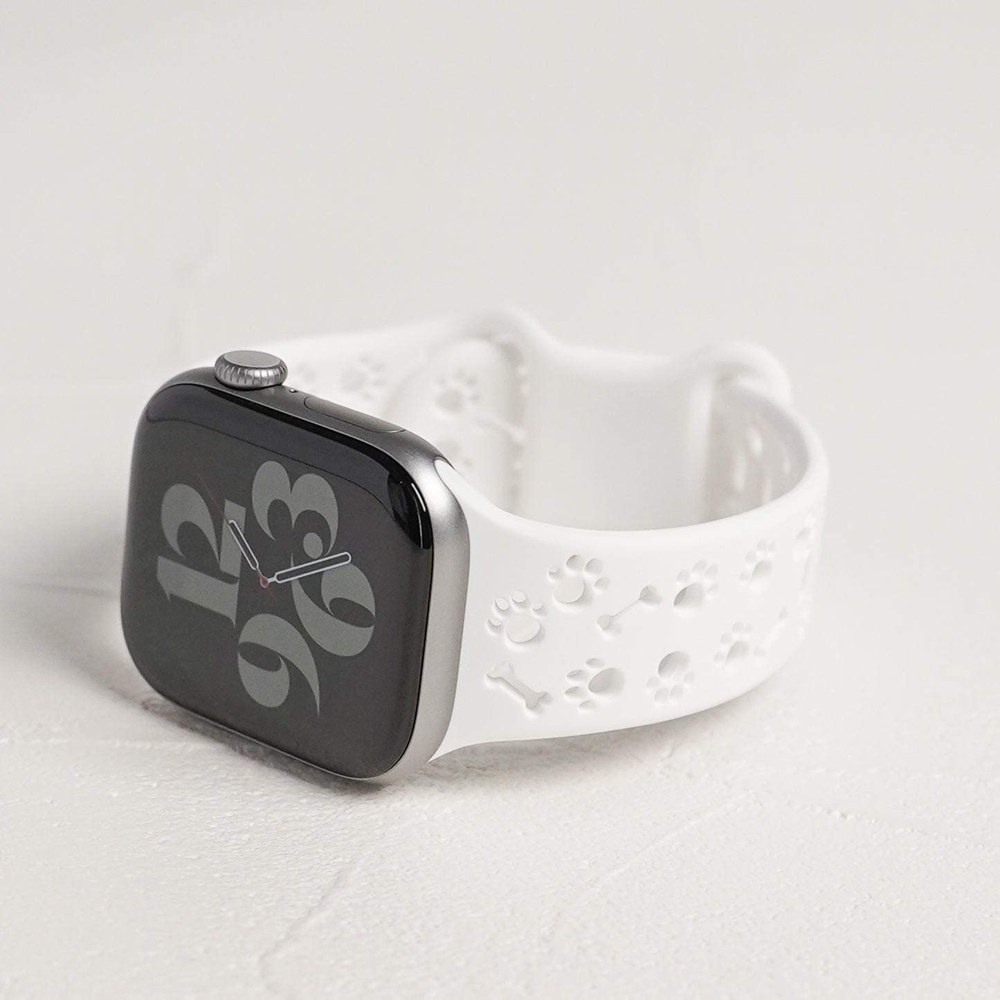 【NEW】シリコン 肉球 穴あき 犬 猫 アップルウォッチバンド Apple Watch ベルト