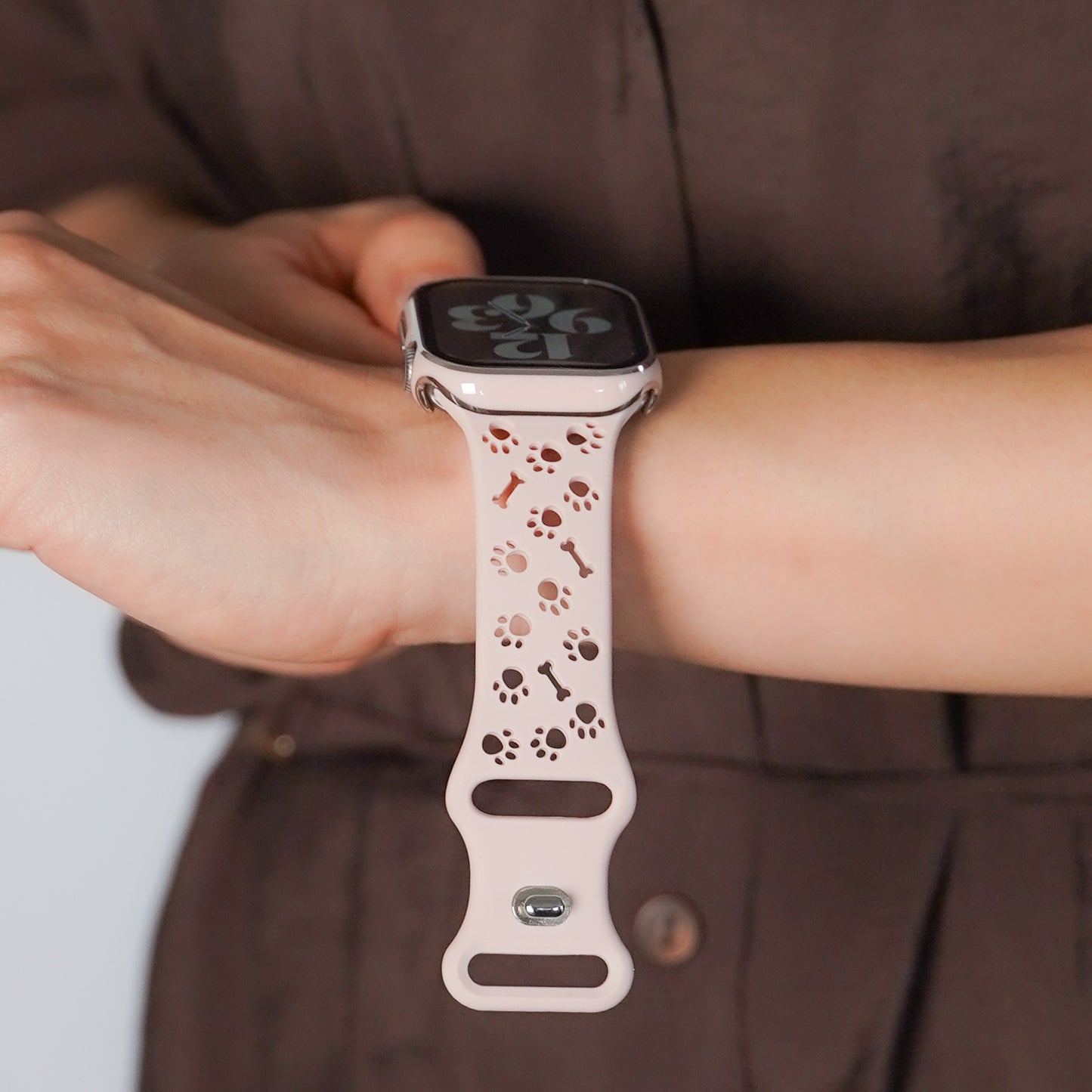 【NEW】シリコン 肉球 穴あき 犬 猫 アップルウォッチバンド Apple Watch ベルト