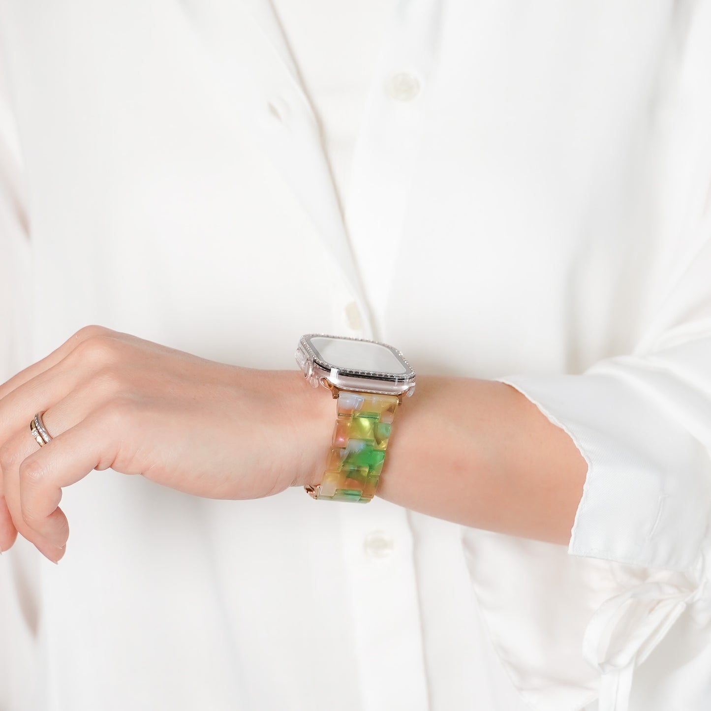 【NEW】カラフル 樹脂 アップルウォッチバンド Apple Watch ベルト