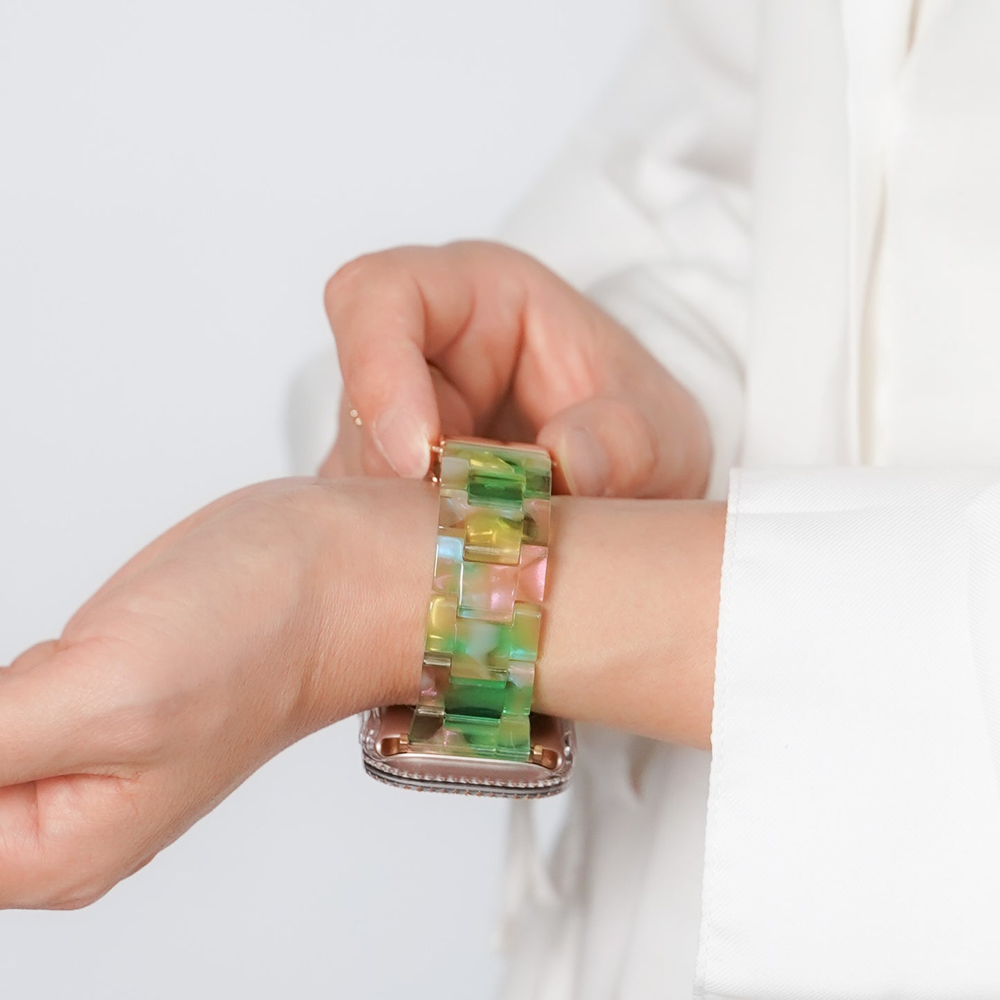 【NEW】カラフル 樹脂 アップルウォッチバンド Apple Watch ベルト