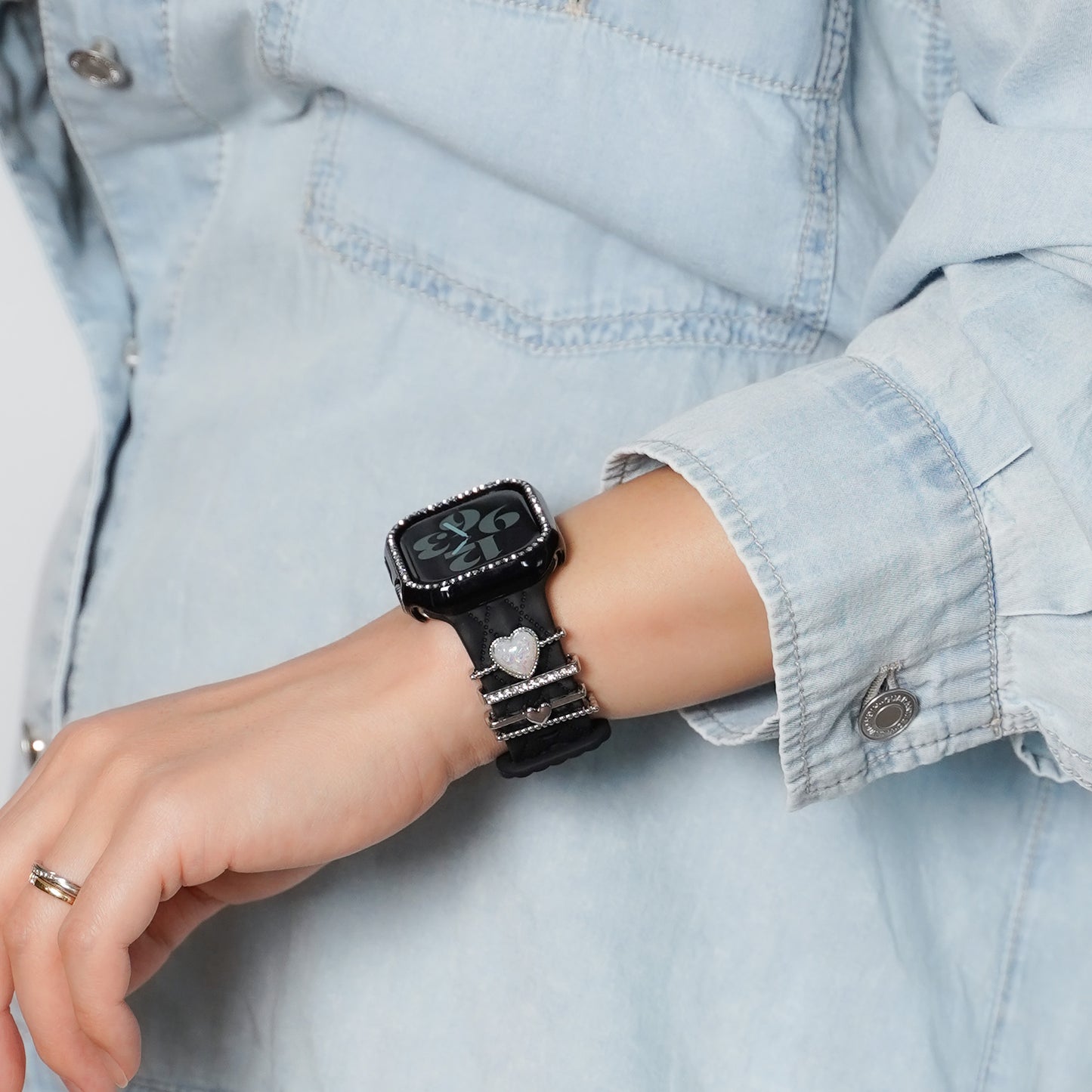 【NEW】ハート チャーム アクセサリー アップルウォッチ Apple Watch