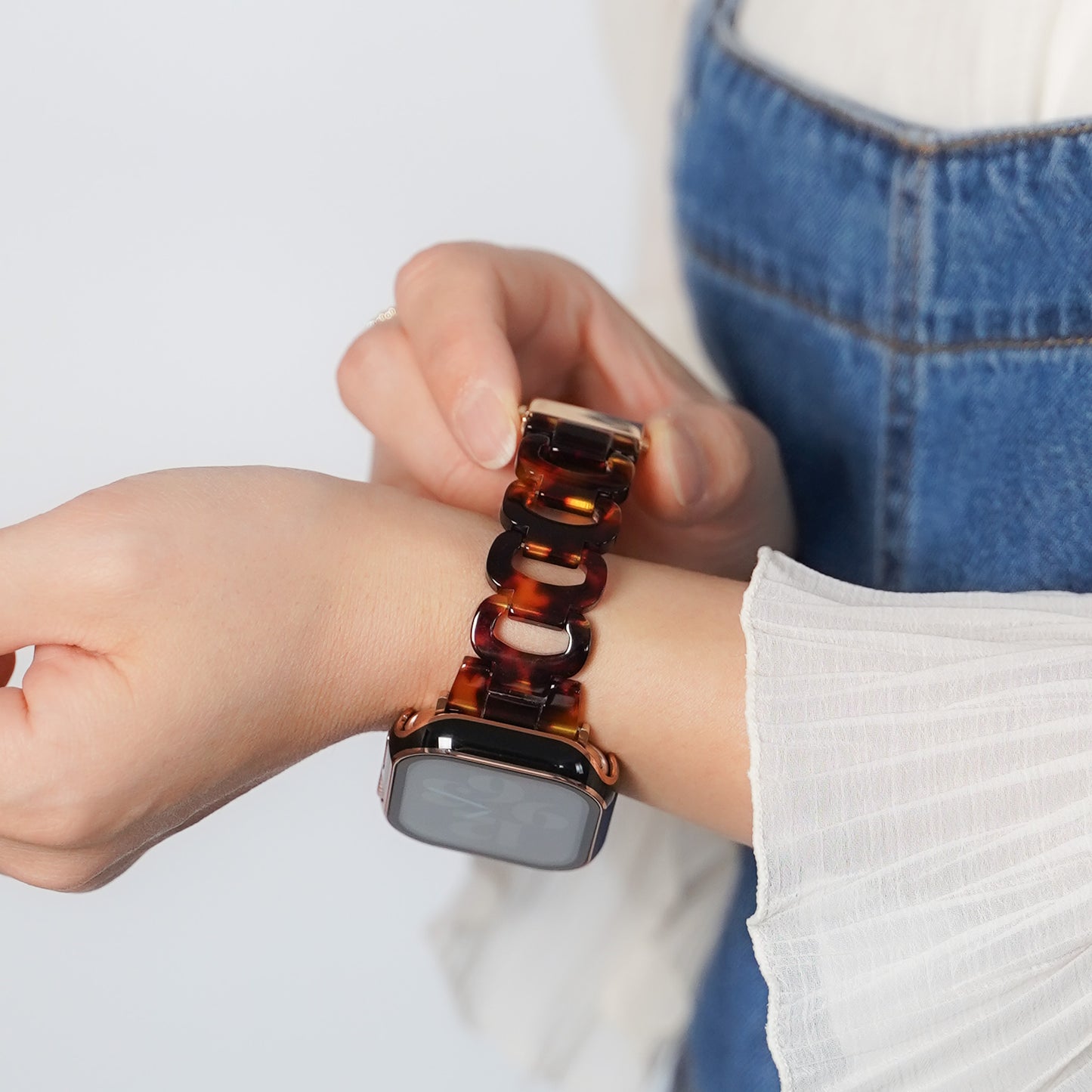 【NEW】樹脂 オープンリング アップルウォッチバンド Apple Watch ベルト