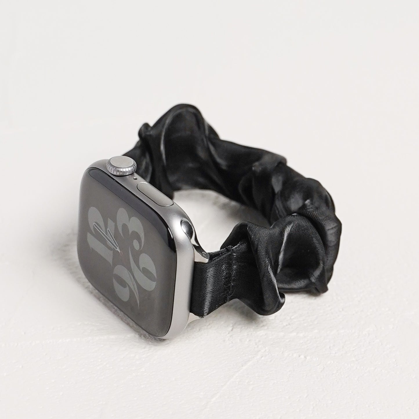 【NEW】スリム シュシュ サテン ゴム アップルウォッチバンド Apple Watch ベルト